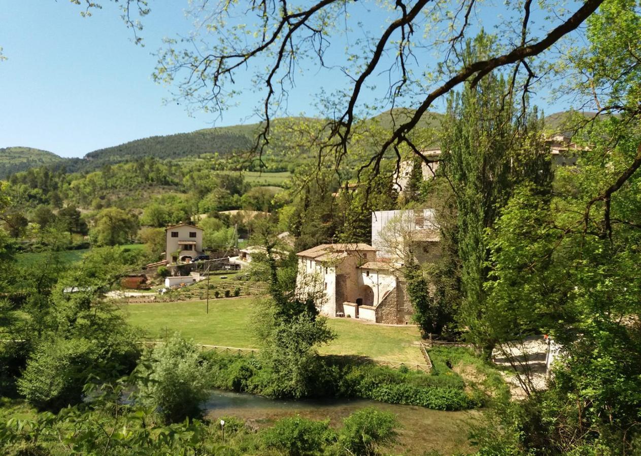 B&B Dell'Osteria Sant'Anatolia di Narco Exterior photo