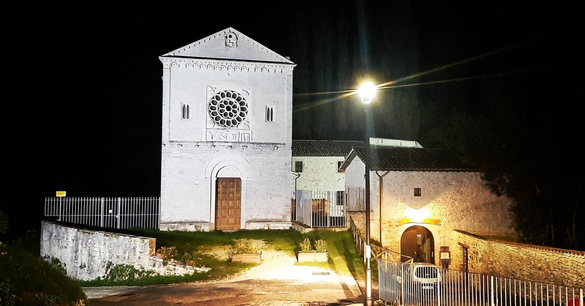 B&B Dell'Osteria Sant'Anatolia di Narco Exterior photo