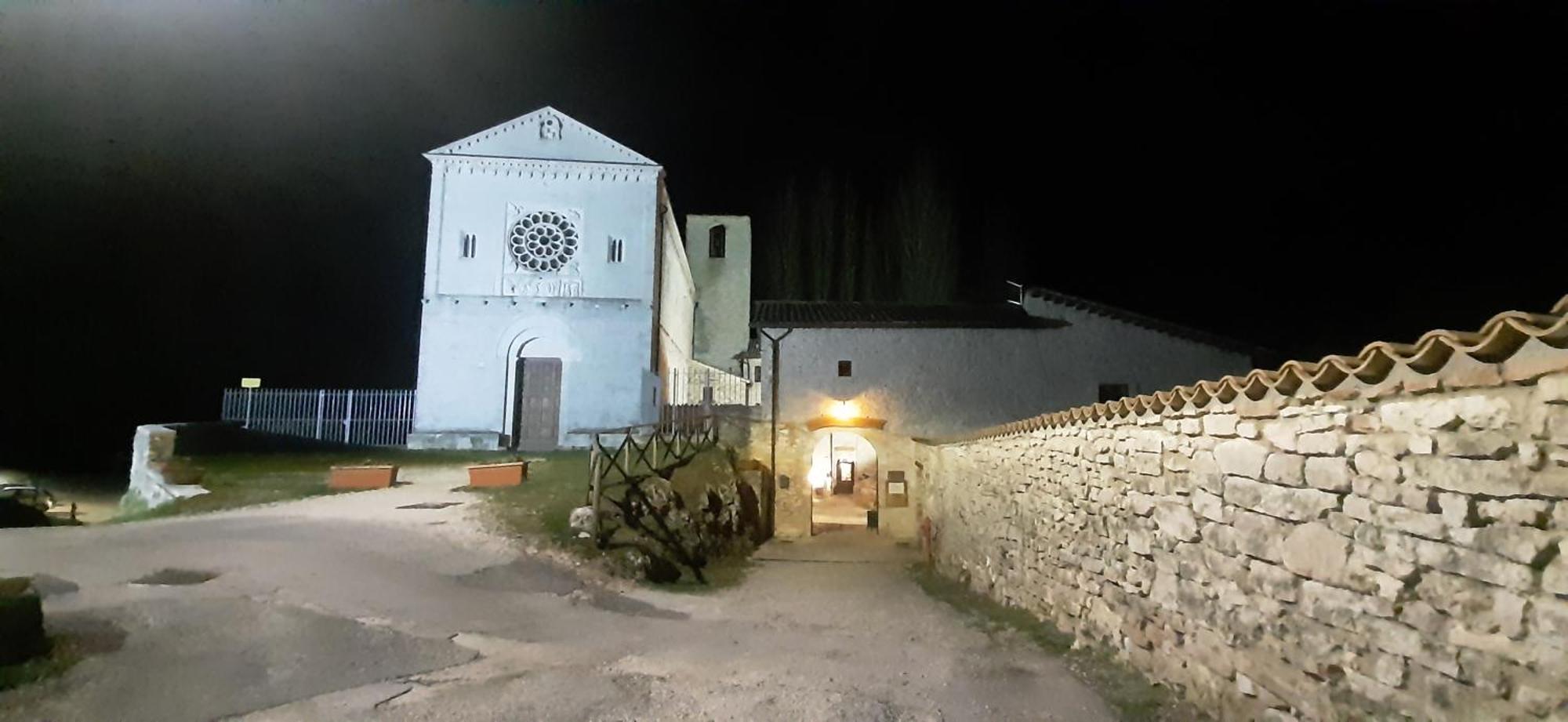 B&B Dell'Osteria Sant'Anatolia di Narco Exterior photo